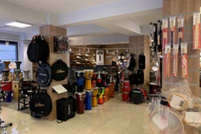 İstanbul, Beyoğlu (Tünel) Davul & Perküsyon Mağazası, Fotoğraf: (2/9)